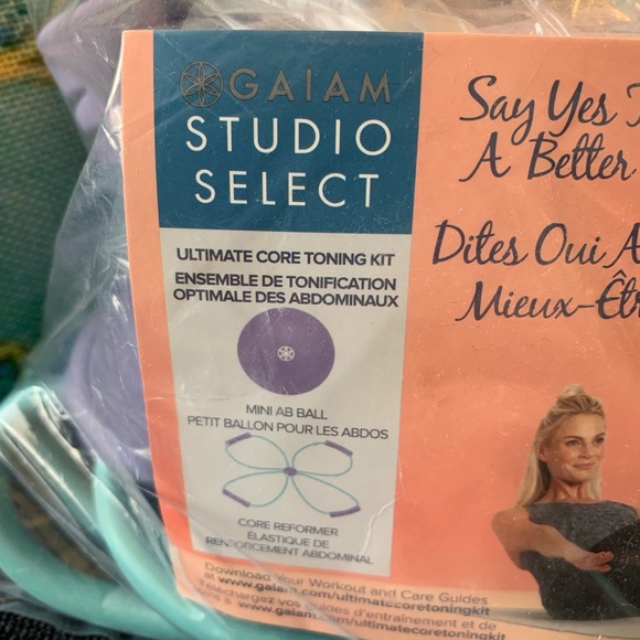 Studio Select Ultimate Core Toning Kit - Picture 2 of 5